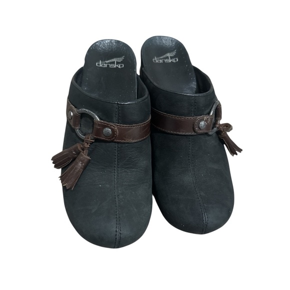 Dansko Black and Brown Slip-Ons shandi black leather tassel clogs size 39 - Picture 1 of 9